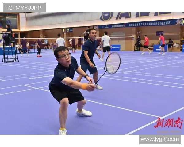 近400名羽毛球爱好者汇聚广州共同竞技展现风采
